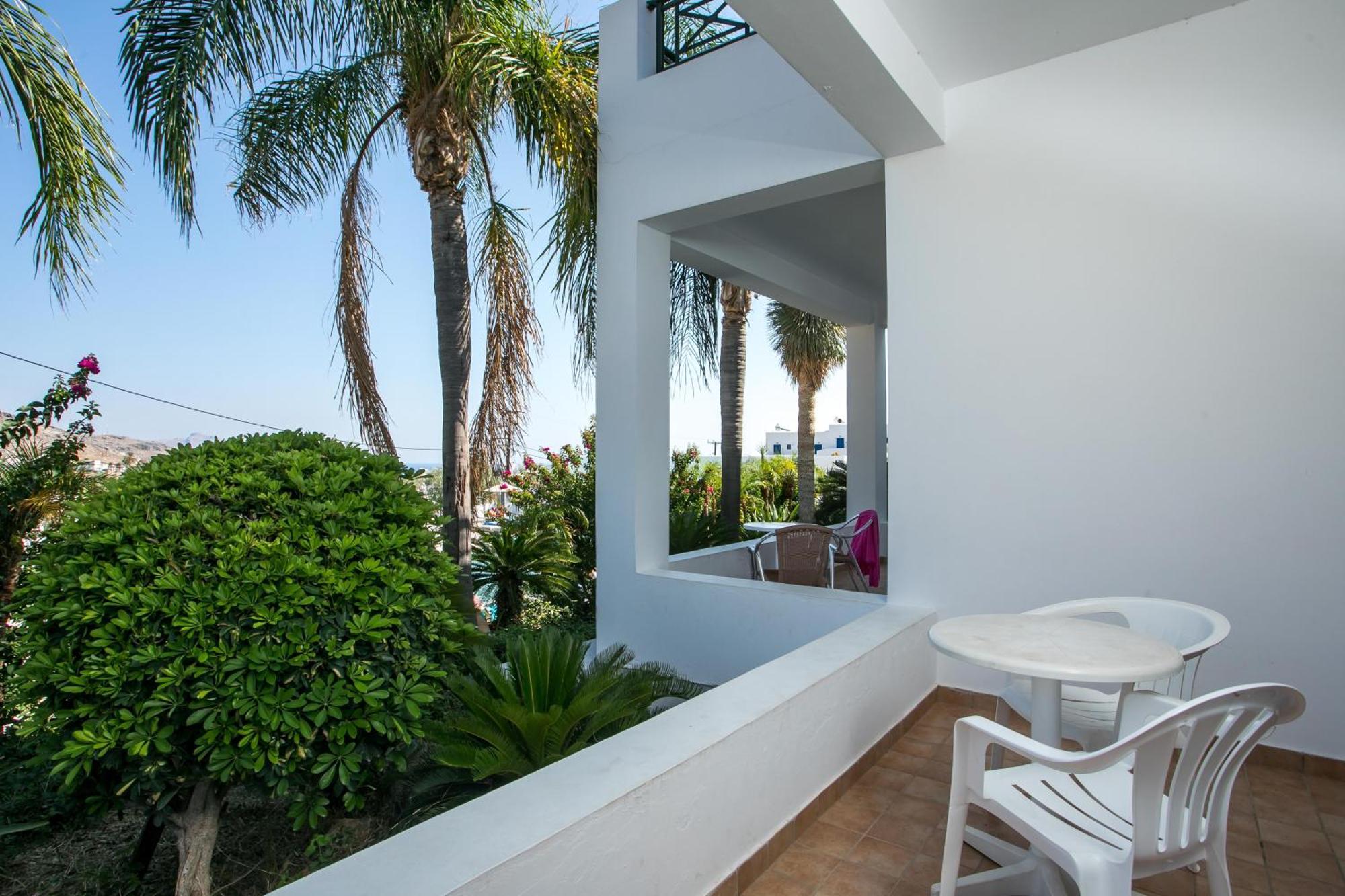 Lambis Studios & Apartments Λίνδος Εξωτερικό φωτογραφία