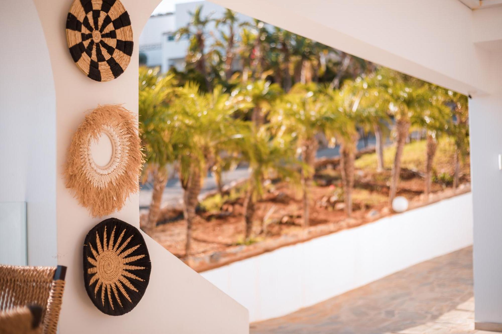 Lambis Studios & Apartments Λίνδος Εξωτερικό φωτογραφία