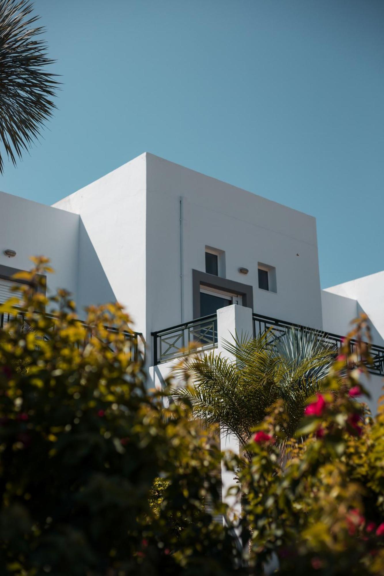 Lambis Studios & Apartments Λίνδος Εξωτερικό φωτογραφία