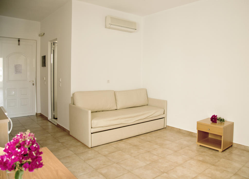 Lambis Studios & Apartments Λίνδος Εξωτερικό φωτογραφία